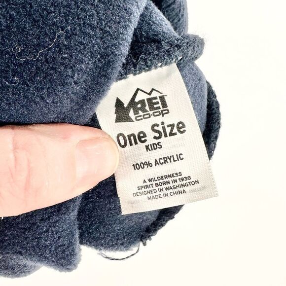 REI kids knit hat with tassels OS - Picture 4 of 7